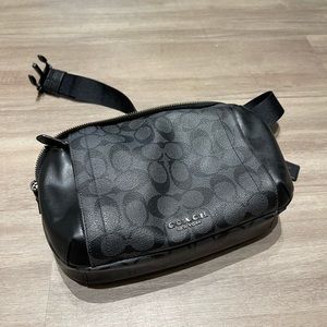 2 pocket coach fannypack/shoulder bag